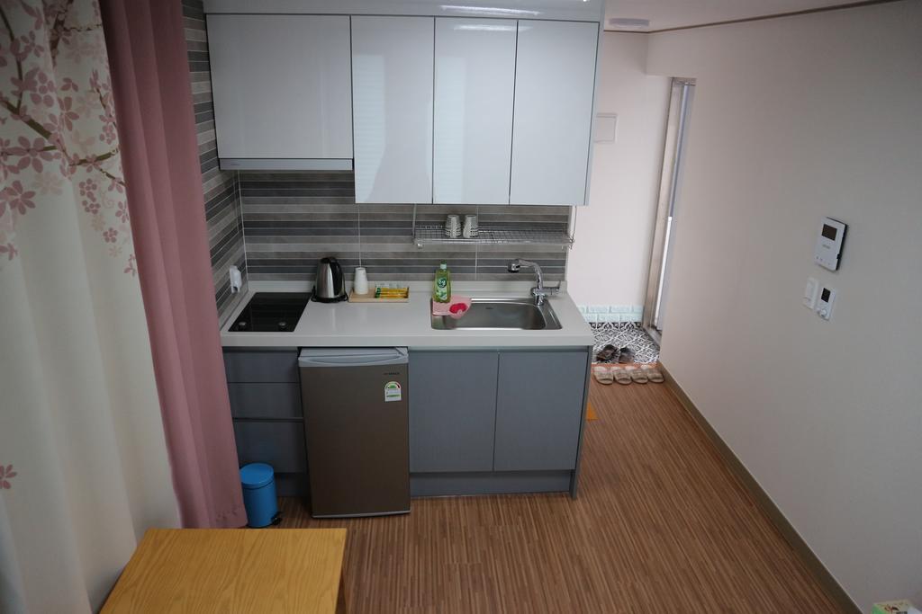Blue Island Guesthouse Seogwipo Bagian luar foto