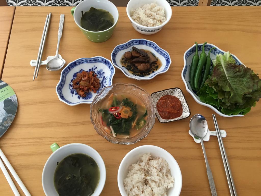 Blue Island Guesthouse Seogwipo Bagian luar foto
